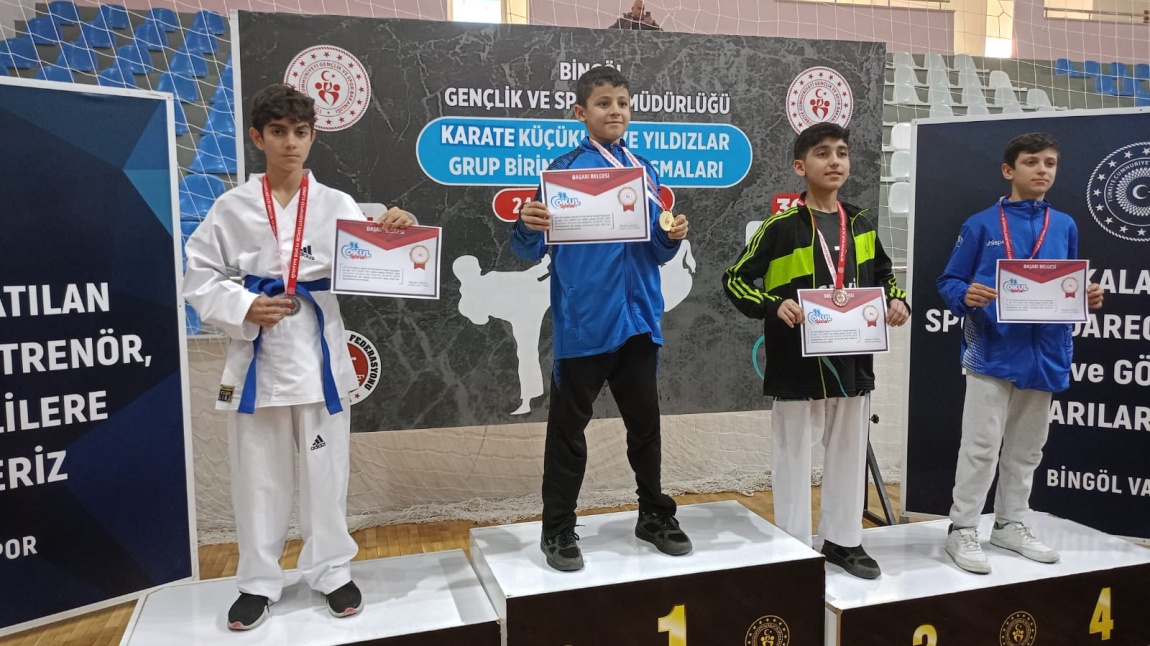 Öğrencimiz Ali Akif Kaymaz Karate Yıldızlar Kategorisinde İkinci Oldu